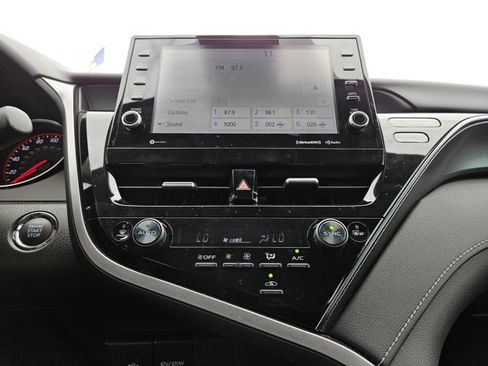 Used 2023 Toyota Camry XSE FWD image 15