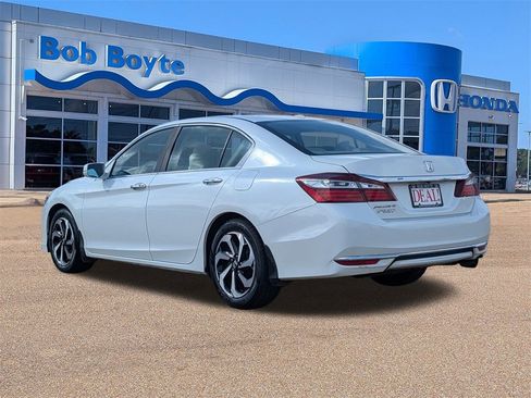 Used 2017 Honda Accord EX-L image 3
