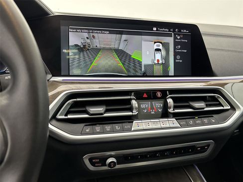 Used 2022 BMW X5 xDrive40i w/ Parking Assistance Package image 30