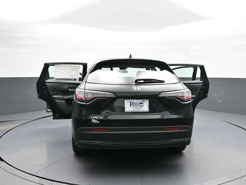 Used 2023 Honda HR-V LX image 45