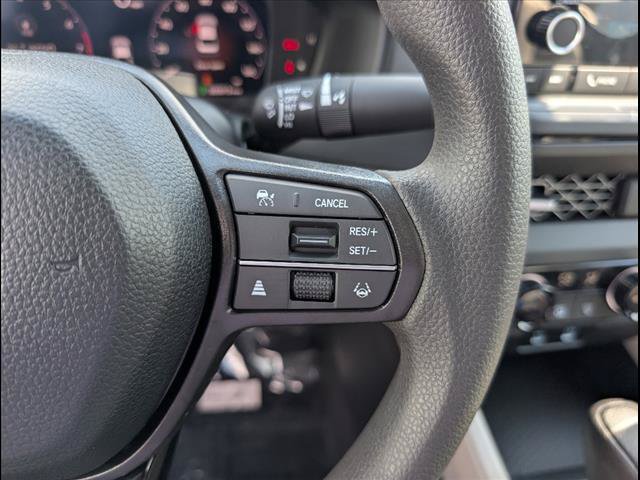 Certified 2025 Honda Accord SE image 9