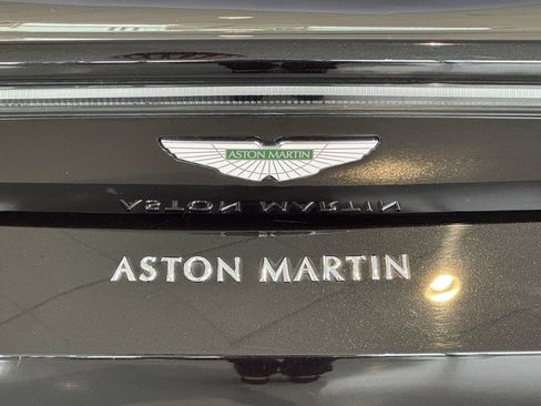 Used 2020 Aston Martin V8 Vantage Coupe image 15