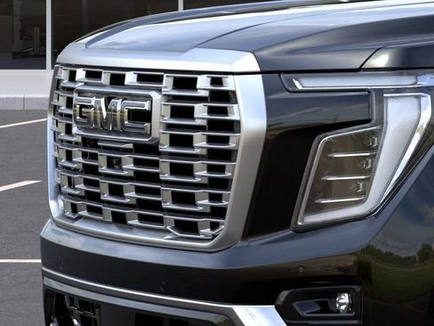 New 2026 GMC Yukon Denali w/ Sun & Power Step Package AWD/4WD image 13