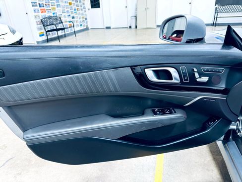 Used 2014 Mercedes-Benz SL 550 image 26