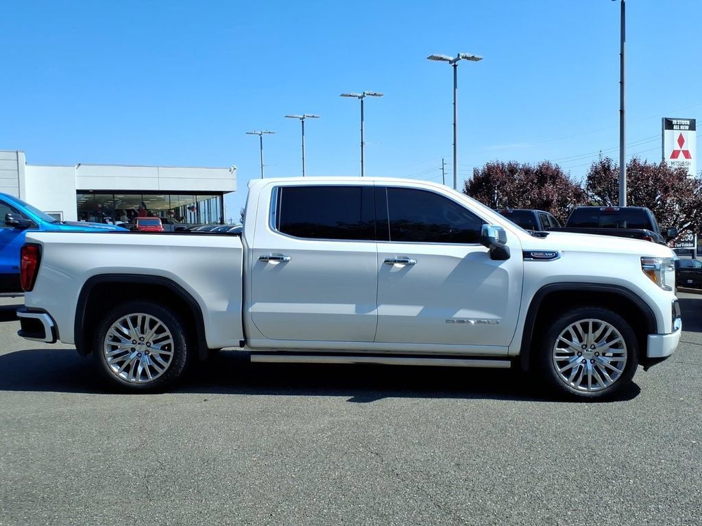 Used 2019 GMC Sierra 1500 Denali w/ Denali Ultimate Package AWD/4WD image 8