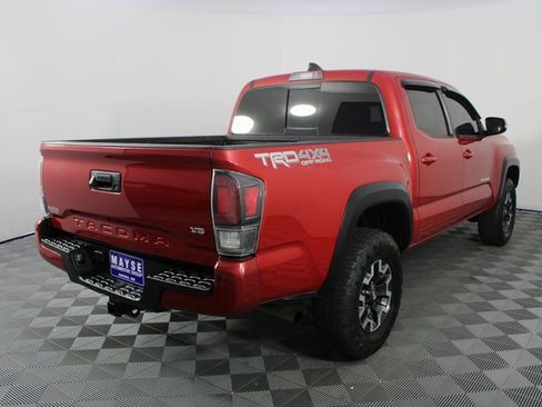 Used 2022 Toyota Tacoma TRD Off-Road image 23