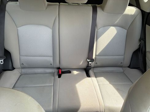 Used 2025 Kia Soul LX w/ LX Technology Package FWD image 35
