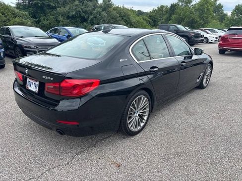 Used 2018 BMW 530e xDrive AWD/4WD image 3