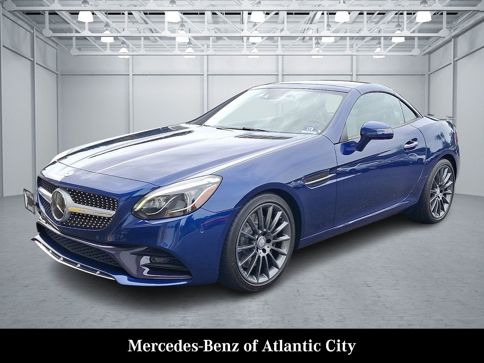 Used 2017 Mercedes-Benz SLC 300 image 3