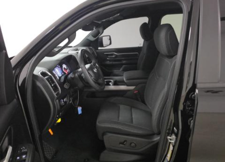 Used 2025 RAM 1500 Big Horn AWD/4WD image 11