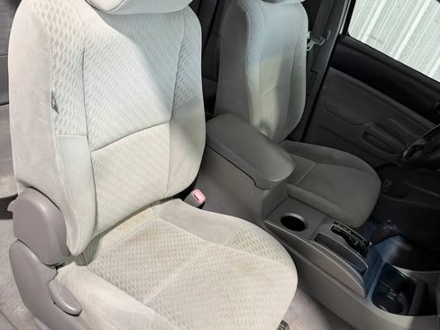 Used 2010 Toyota Tacoma PreRunner RWD image 15