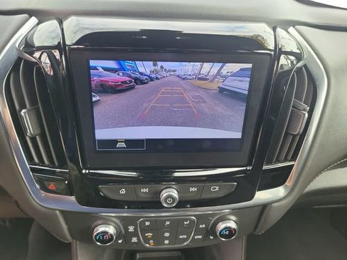 Certified 2023 Chevrolet Traverse LT image 31