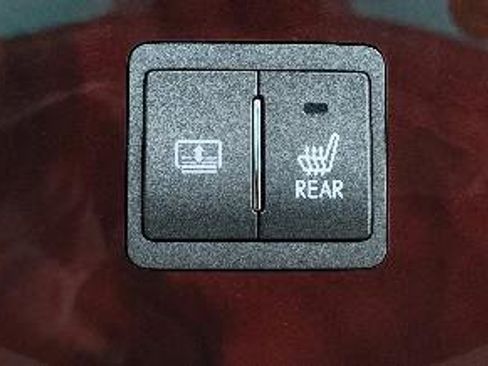 Used 2007 Lexus LS 460 L image 40