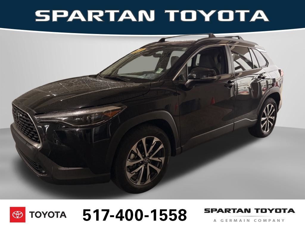 Used 2023 Toyota Corolla Cross XLE w/ Convenience Package AWD/4WD image 1