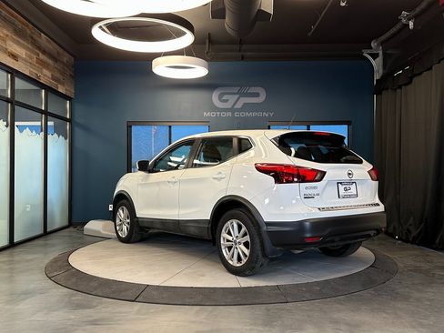 Used 2019 Nissan Rogue Sport S w/ Appearance Package image 5