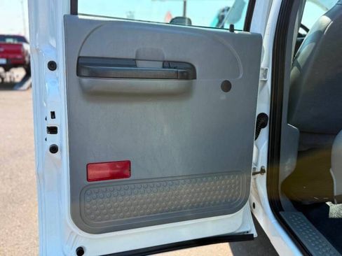 Used 2006 Ford F350 Lariat AWD/4WD image 27