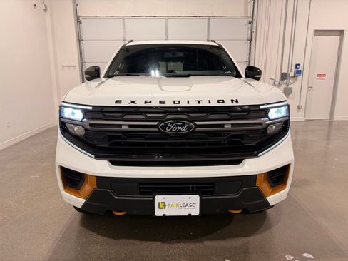 Used 2026 Ford Expedition Tremor AWD/4WD image 2