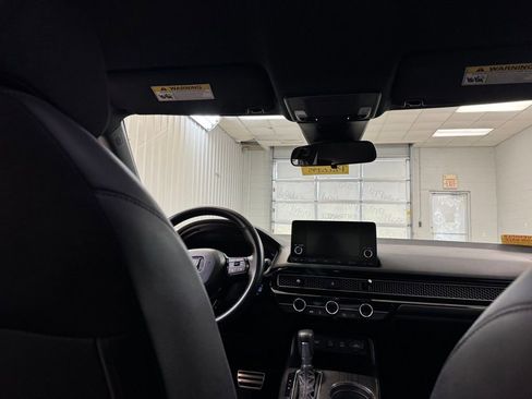 Used 2025 Honda Civic Sport image 19