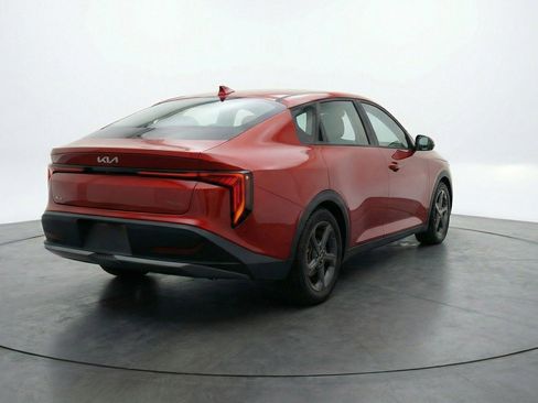 Used 2025 Kia K4 FWD image 9