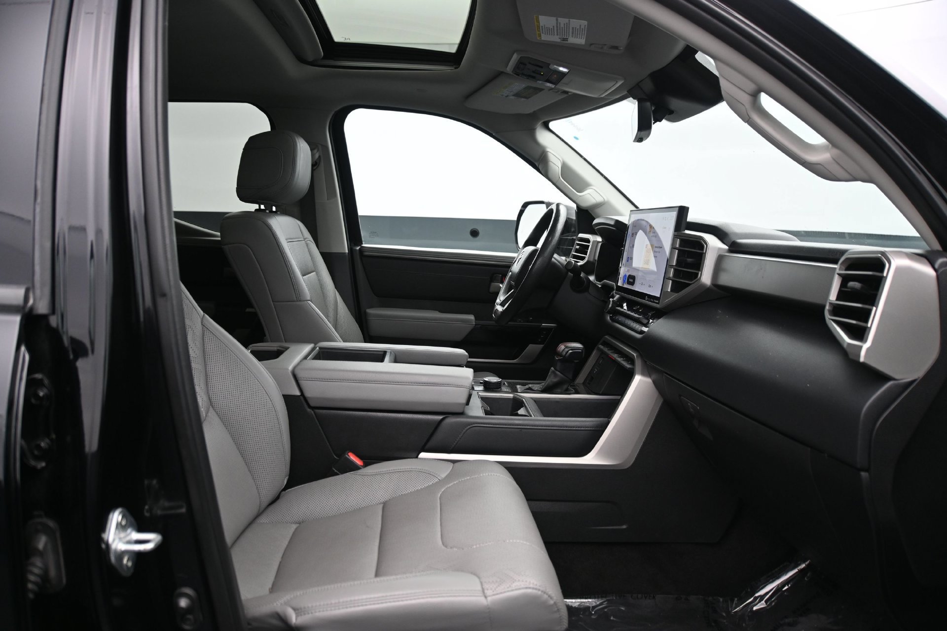 Used 2022 Toyota Tundra Limited AWD/4WD image 13