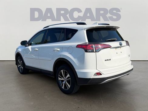 Used 2018 Toyota RAV4 XLE w/ Plus Extra Value Package AWD/4WD image 4