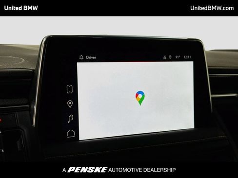 Used 2023 GMC Yukon XL SLT w/ SLT Premium Package AWD/4WD image 10