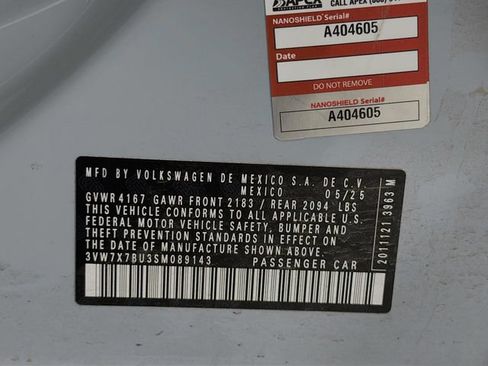 Used 2025 Volkswagen Jetta SE FWD image 32