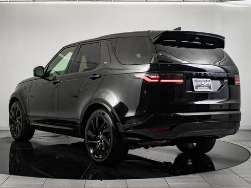 Used 2023 Land Rover Discovery S R-Dynamic image 6