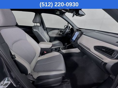 Used 2025 Subaru Forester Premium image 36