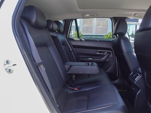 Certified 2025 MAZDA CX-50 AWD 2.5 Hybrid w/ Premium Pkg image 16