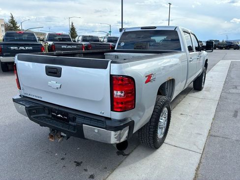 Used 2014 Chevrolet Silverado 3500 LT w/ Interior Plus Package AWD/4WD image 7