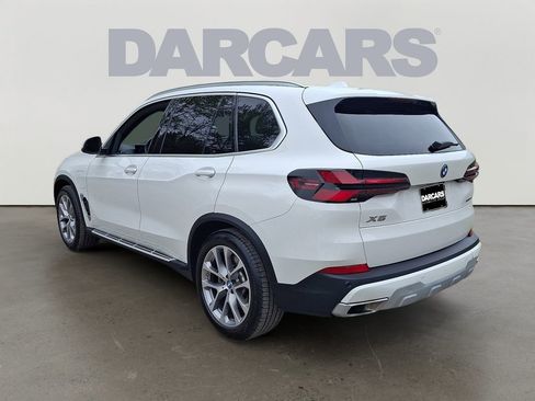 Used 2025 BMW X5 xDrive50e AWD/4WD image 4