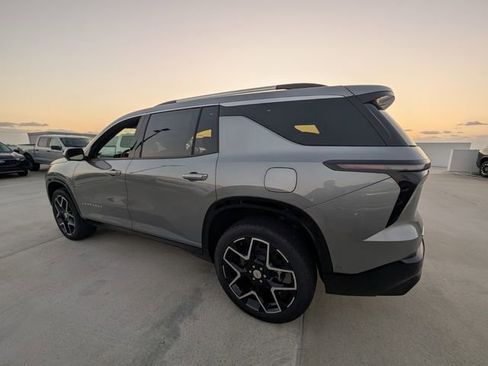 New 2026 Chevrolet Traverse High Country FWD image 10