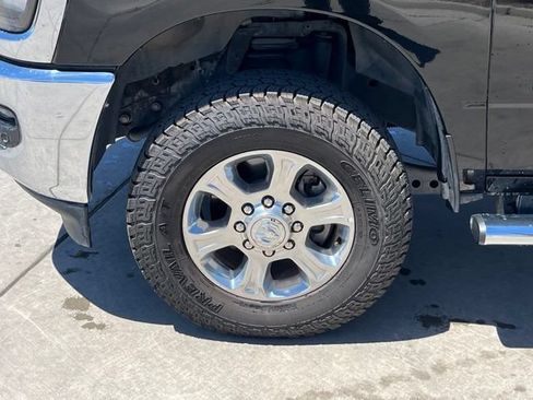 Certified 2025 RAM 2500 Big Horn AWD/4WD image 8