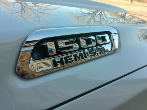 Used 2021 RAM 1500 Laramie image 22