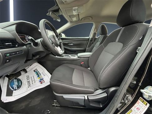 Used 2024 Nissan Sentra SV image 9
