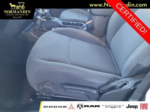 Certified 2025 Jeep Wrangler Unlimited Sahara AWD/4WD image 17
