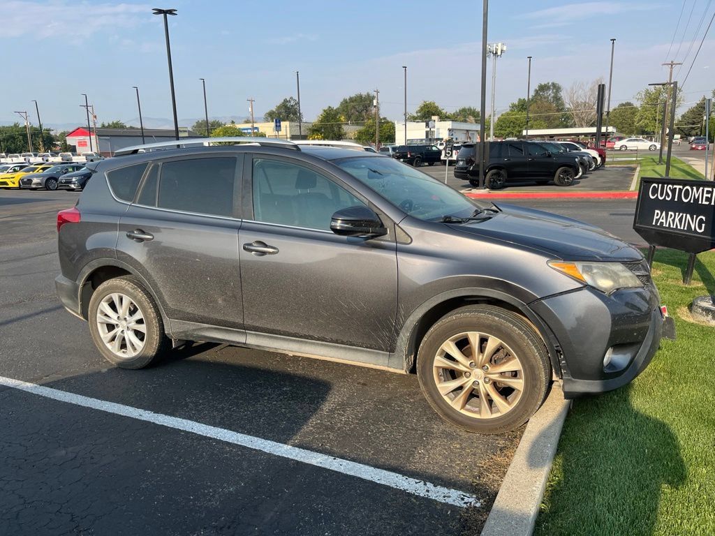Used 2014 Toyota RAV4 Limited w/ Technology Package AWD/4WD image 6