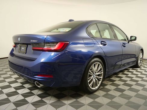 Certified 2023 BMW 330i Sedan w/ Premium Package image 3