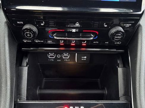 Used 2023 Jeep Grand Cherokee L Limited image 22