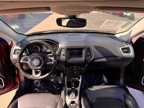 Used 2021 Jeep Compass Latitude w/ Sun and Sound Group FWD image 14