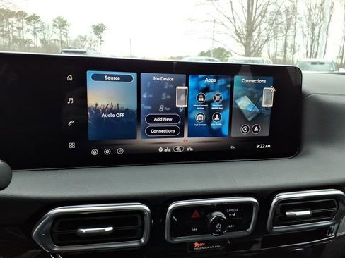 New 2026 Nissan Sentra SR image 12