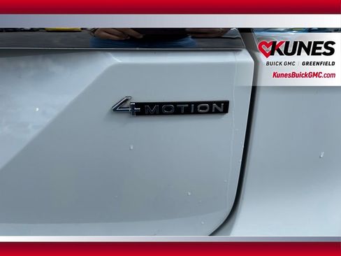 Used 2024 Volkswagen Atlas SE image 14