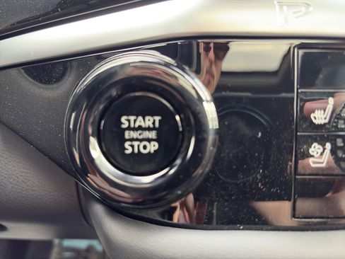 New 2026 Nissan Pathfinder Platinum image 28