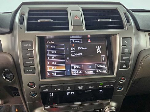 Used 2018 Lexus GX 460 Luxury AWD/4WD image 27