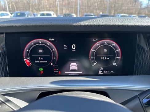 New 2026 Volkswagen Tiguan SE AWD/4WD image 16