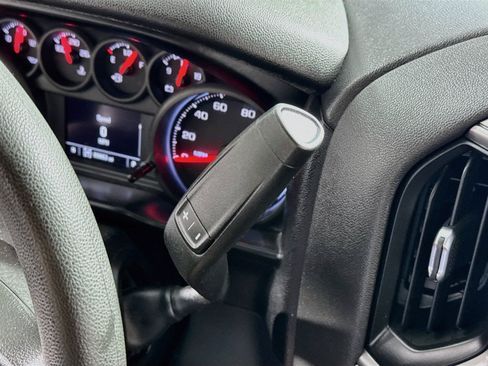 Used 2020 Chevrolet Silverado 1500 Custom Trail Boss w/ Custom Convenience Package AWD/4WD image 18