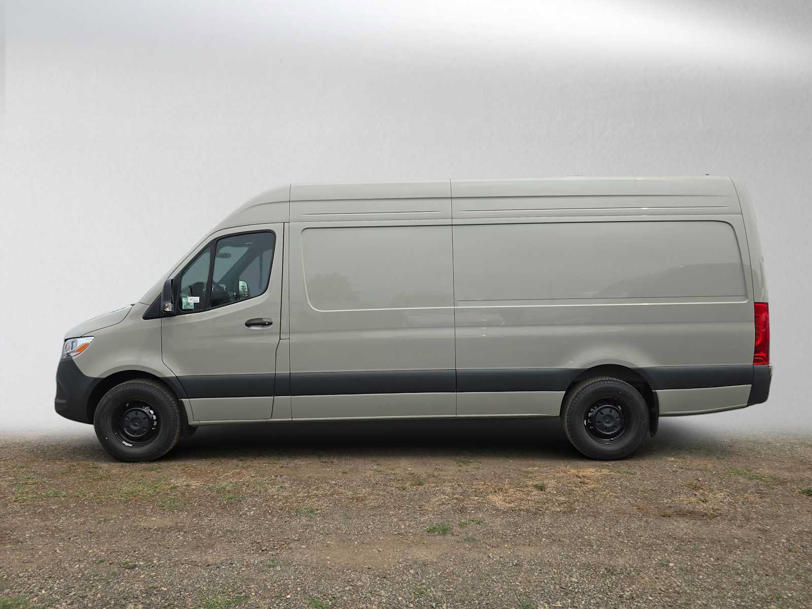 Used 2026 Mercedes-Benz Sprinter 2500 image 6