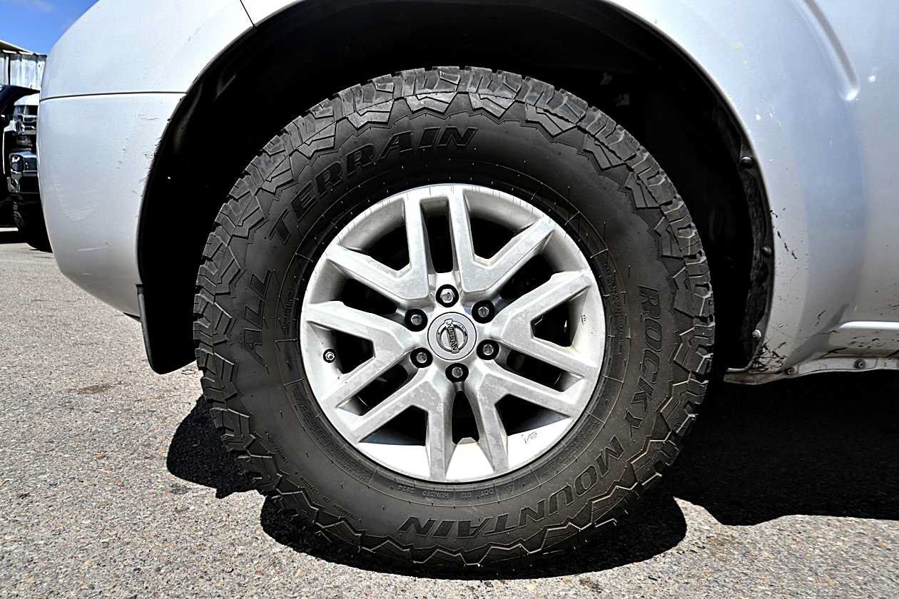 Used 2016 Nissan Frontier SV RWD image 6