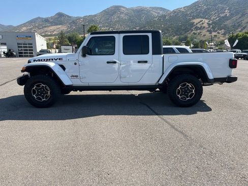 Used 2023 Jeep Gladiator Mojave w/ Cold Weather Group image 7
